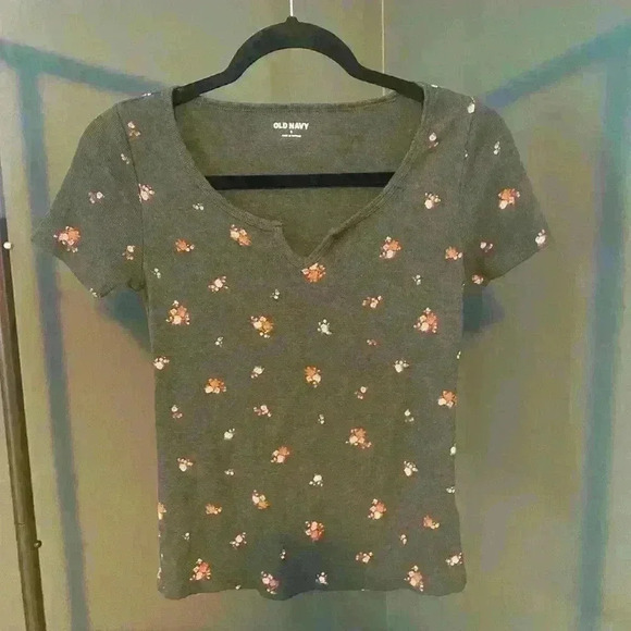 Women’s Old Navy gray Short Sleeve Top flower design size S - Picture 1 of 4